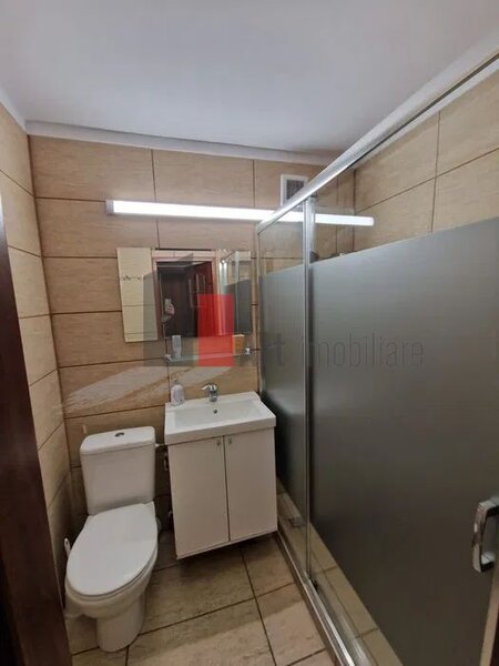 Brancoveanu, Izvorul Rece, vanzare apartament renovat 3 camere.